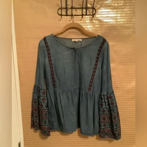 ANGEL & PREMIUM~BLUE JEAN BLOUSE~100% COTTON~SM-M - Picture 1 of 5